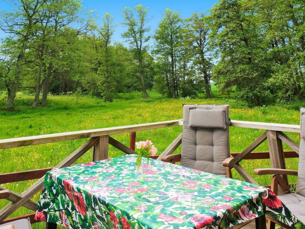 4 Person Holiday Home In G Tene Götene Extérieur photo